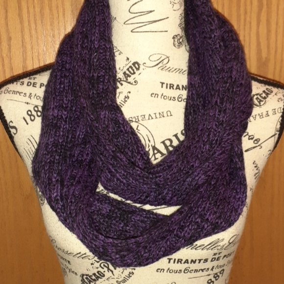 Sweater and Scarf Set - Picture 5 of 6